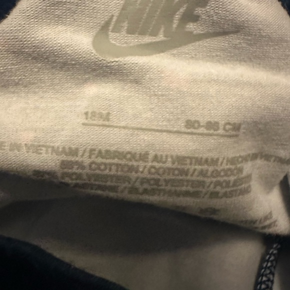 Nike Outfit - Bin 14 - Picture 5 of 5